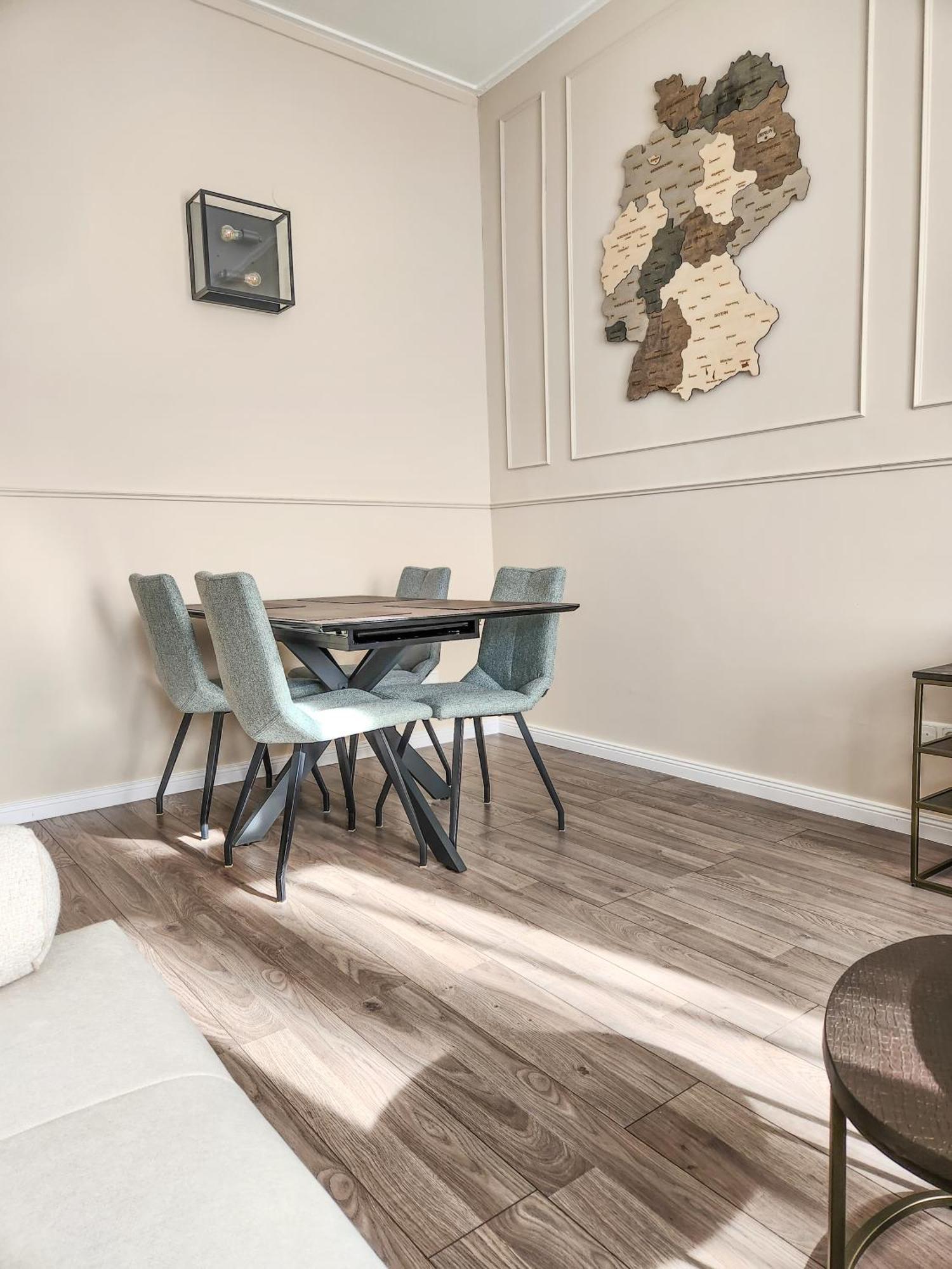 Geli Homes L1 - 2X Zimmer, 2X Kingsize Bett, 1 Bis 4 Personen, Parkplatz, Tv, Wifi, Top Kueche, Kaffee, Tee Lünen Zewnętrze zdjęcie