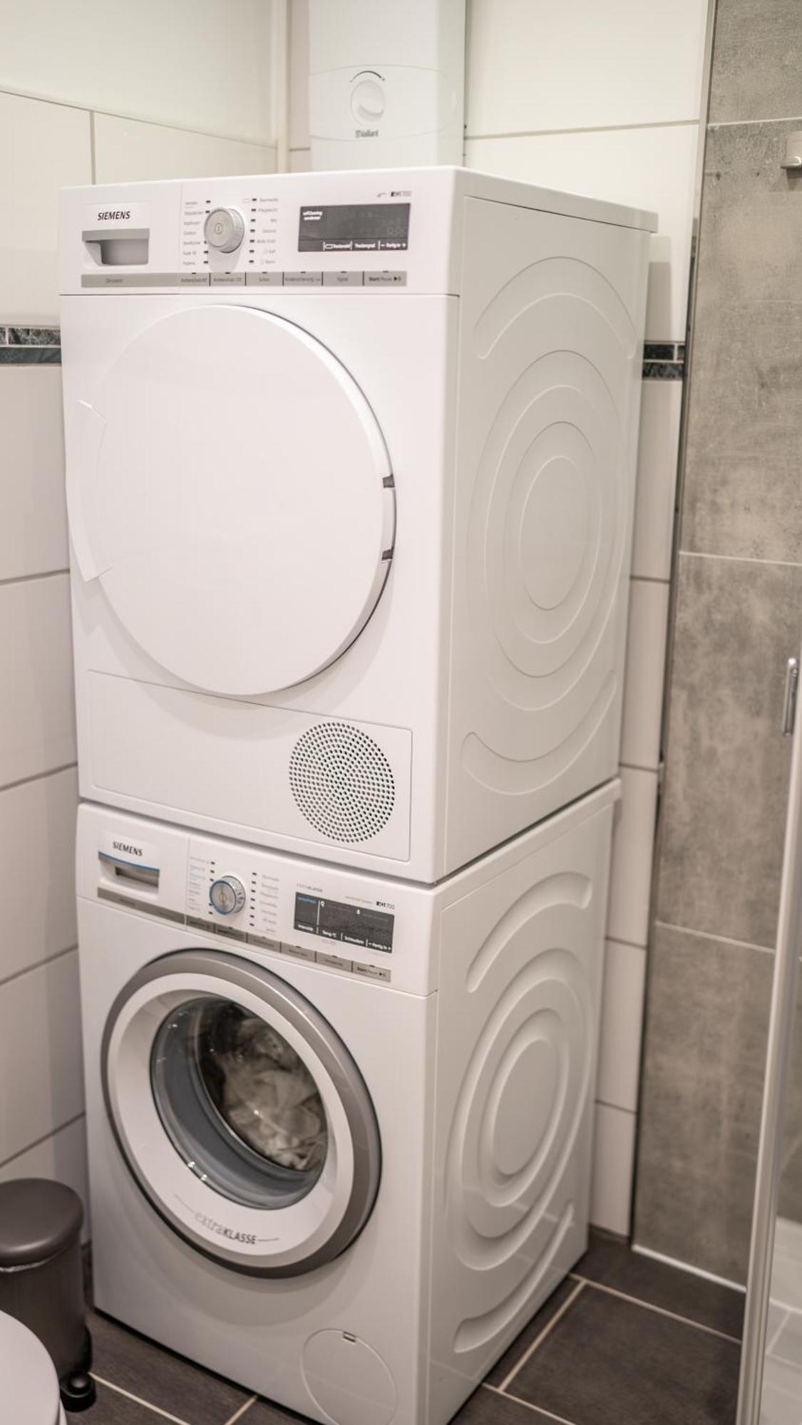 Geli Homes L1 - 2X Zimmer, 2X Kingsize Bett, 1 Bis 4 Personen, Parkplatz, Tv, Wifi, Top Kueche, Kaffee, Tee Lünen Zewnętrze zdjęcie