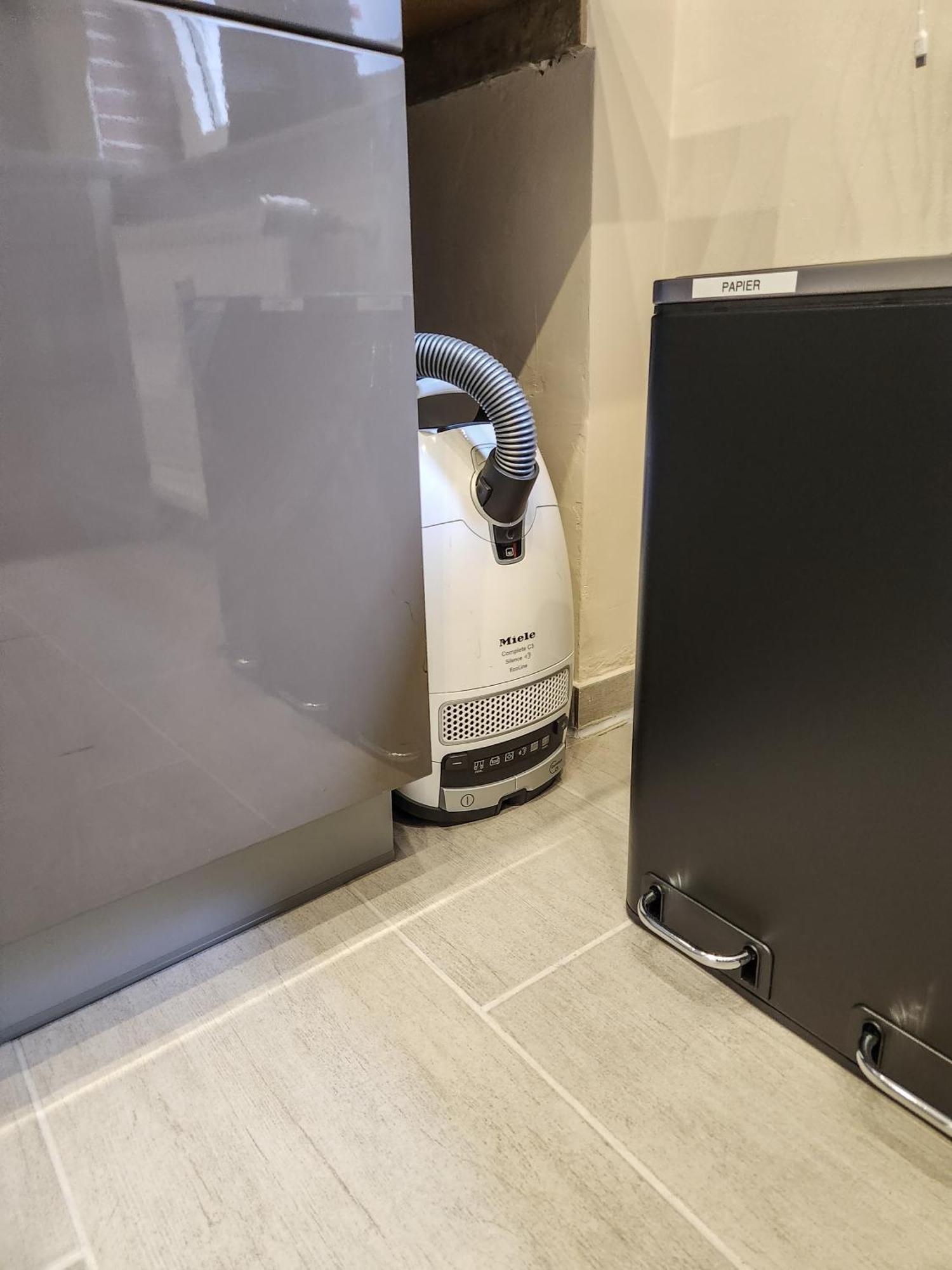 Geli Homes L1 - 2X Zimmer, 2X Kingsize Bett, 1 Bis 4 Personen, Parkplatz, Tv, Wifi, Top Kueche, Kaffee, Tee Lünen Zewnętrze zdjęcie